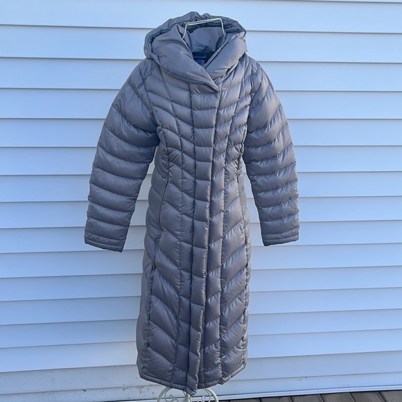 Patagonia goose down long jacket Size extra small inside large pocket outside - Picture 2 of 10